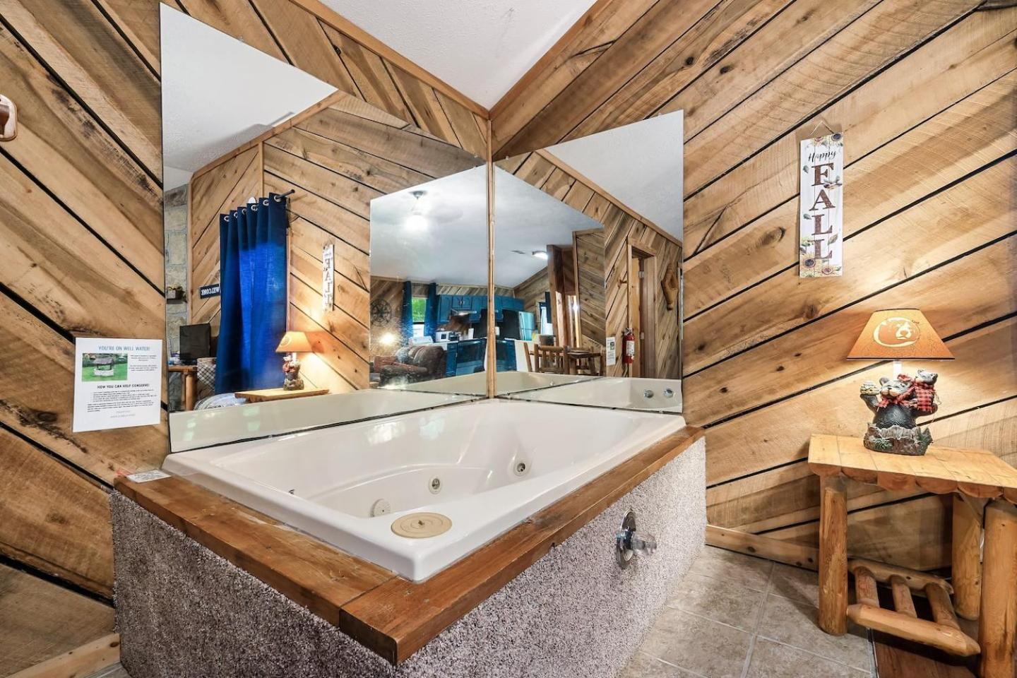 Romantic Mtn Cabin Hot Tub & Jacuzzi Views Sevierville Luaran gambar
